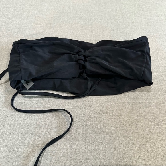 Black bandeau bikini top. Size M - Picture 3 of 5